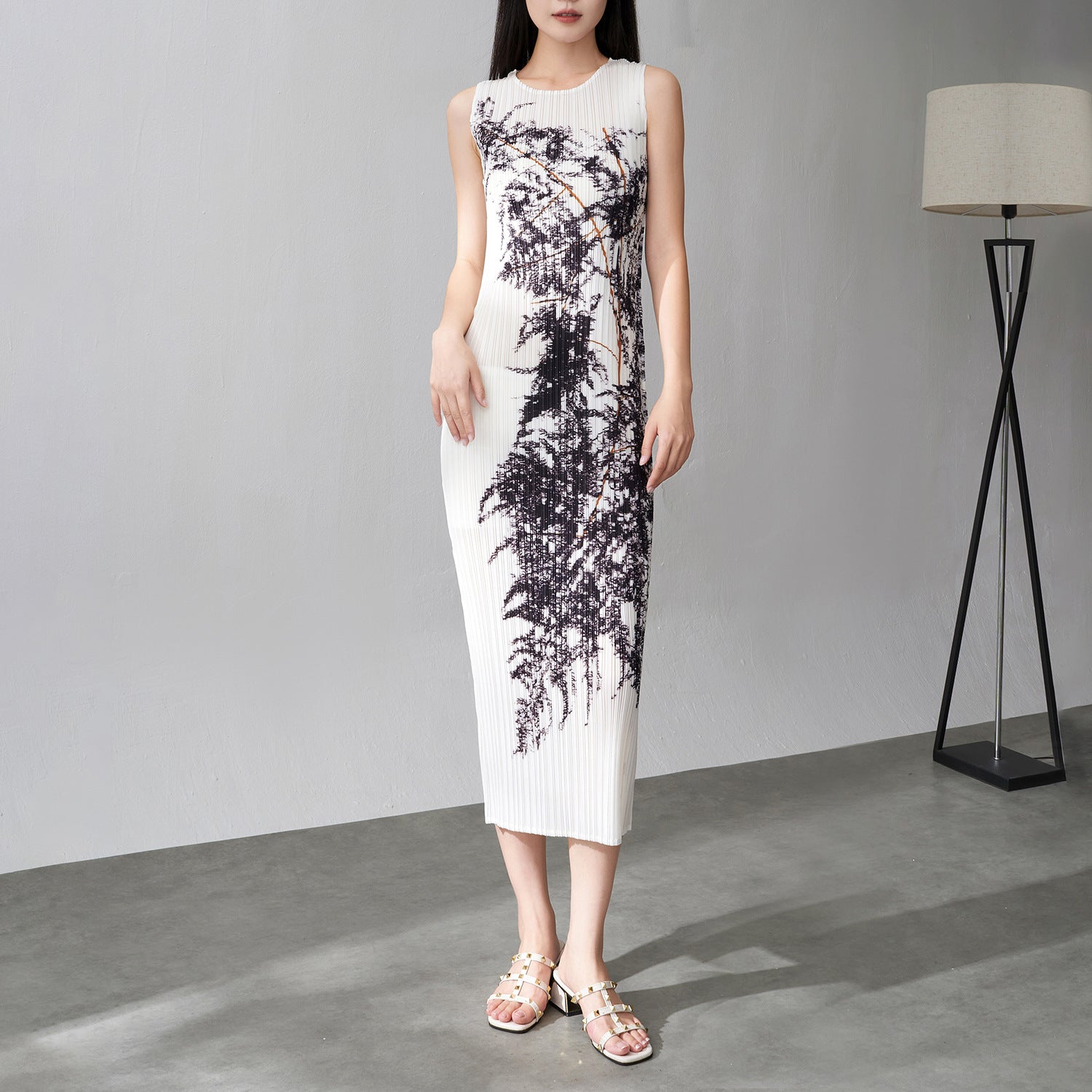 Printed sleeveless dress for women