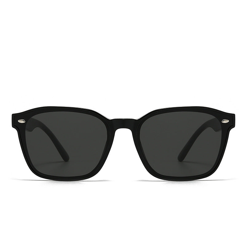 Square sunglasses for men and women