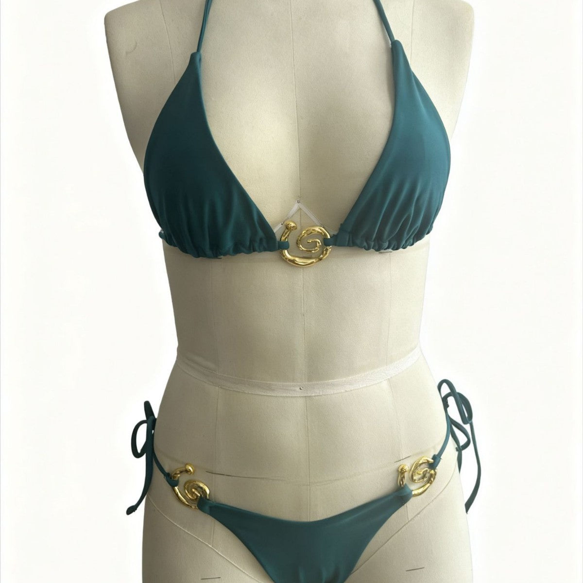 Solid color metal accessories bikini
