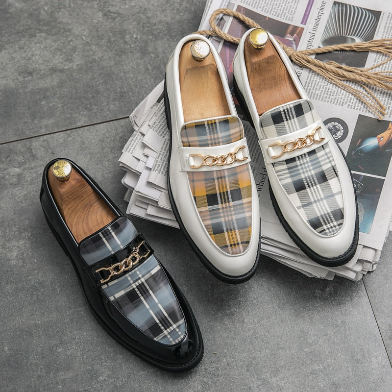 Italian  Luxury Leather Shoes for Men  Loafers  Casual Men Shoes Slip-on British Style Striped Soft  Shoes Moccasins New Product