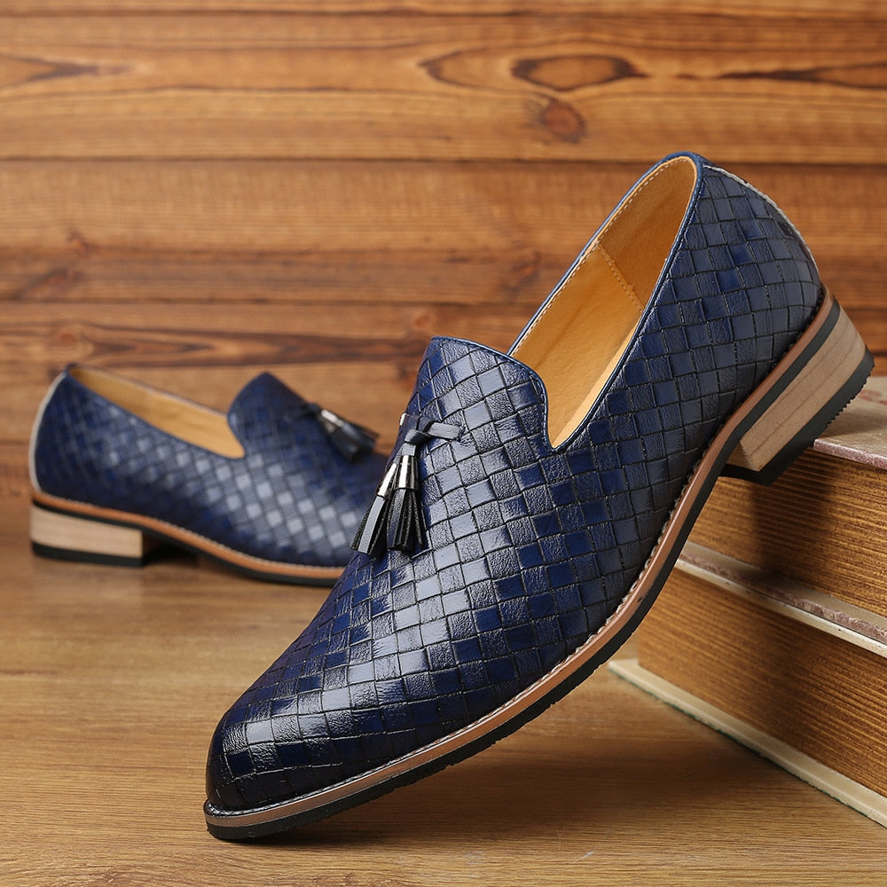 Men British Formal Dress Shoes for Male Coiffeur Tassel Formal Loafers Classic Wedding Party Footwear Slip On Plus Size 39-47